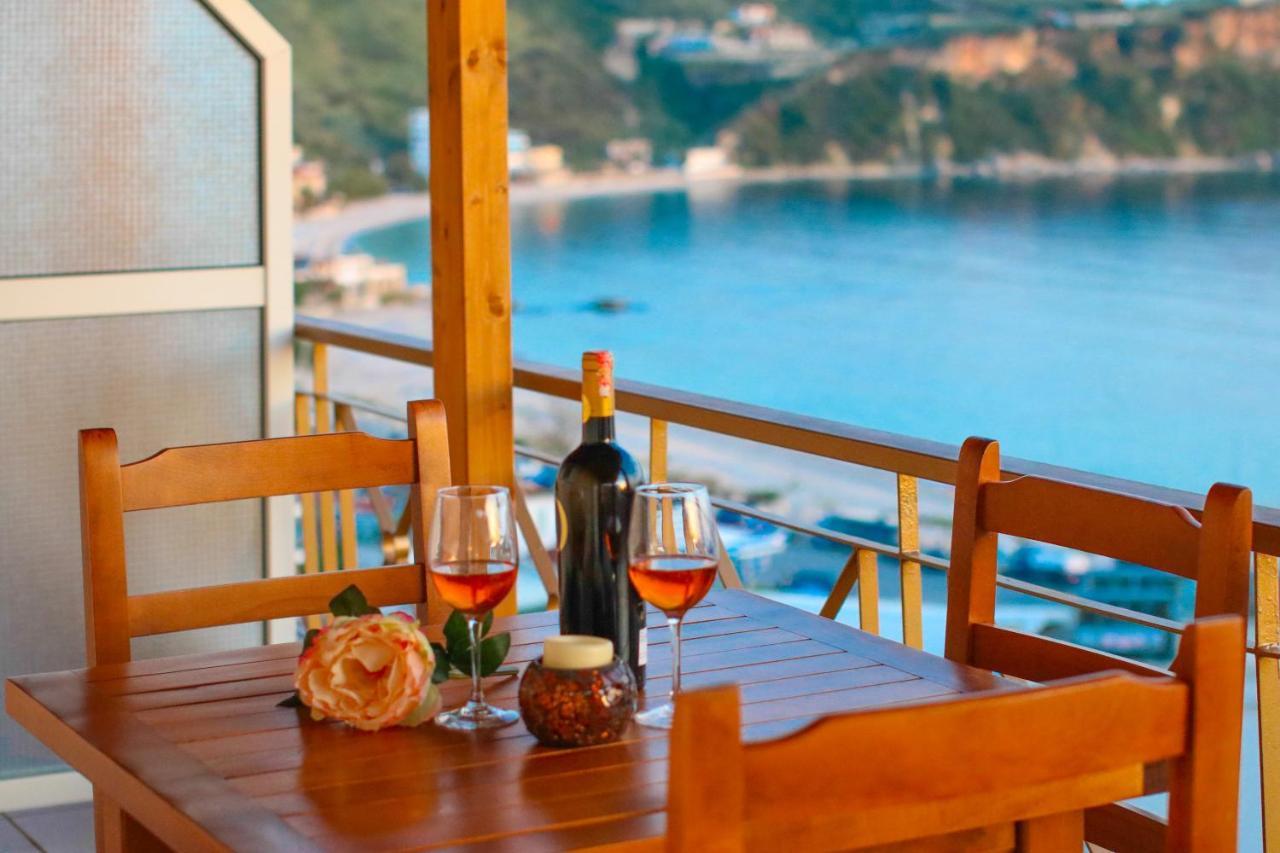 Lido Apartments Himare Buitenkant foto