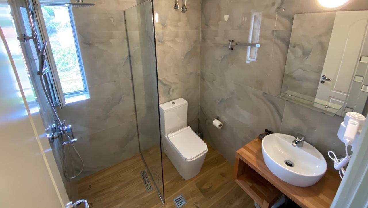 Lido Apartments Himare Kamer foto