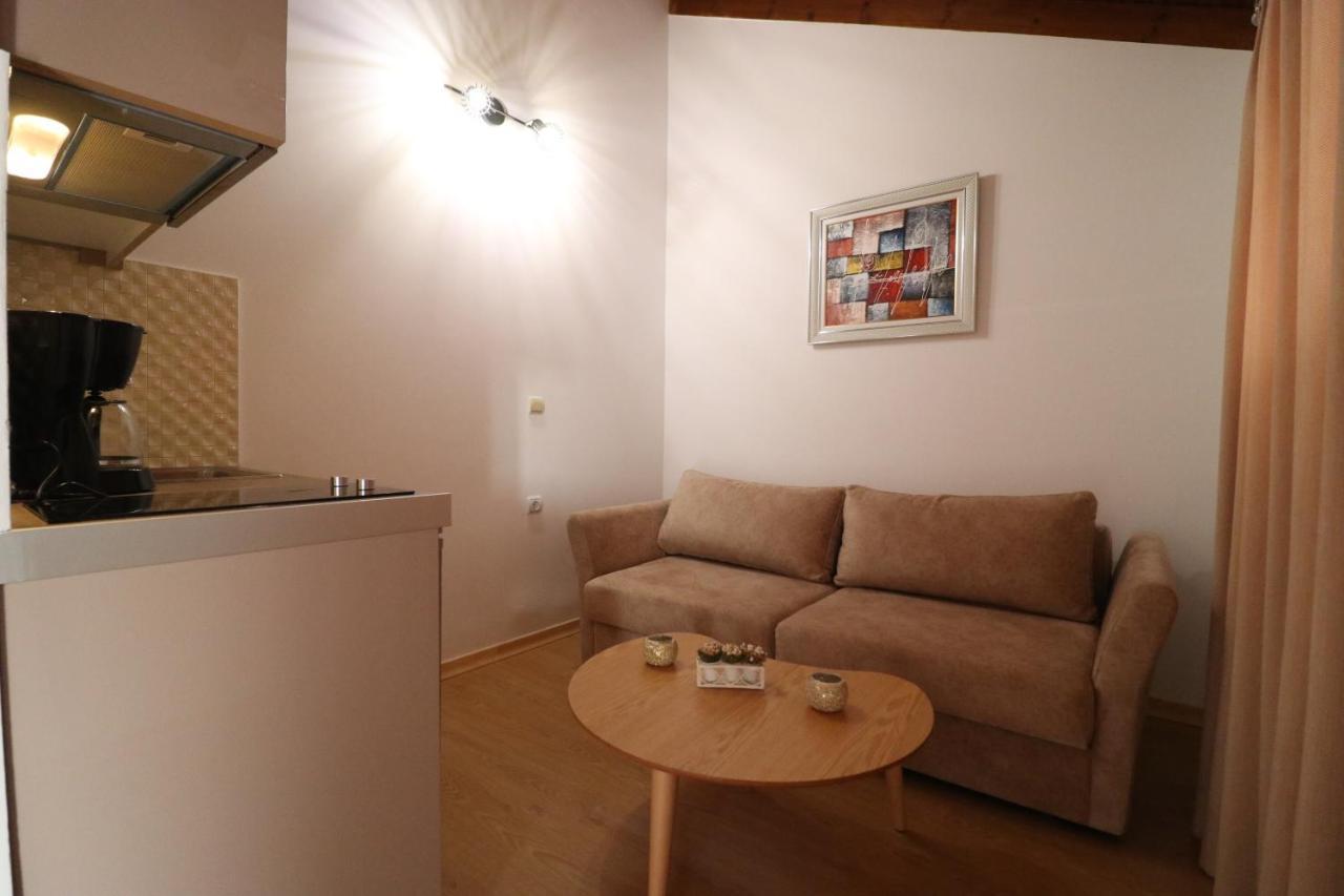 Lido Apartments Himare Kamer foto
