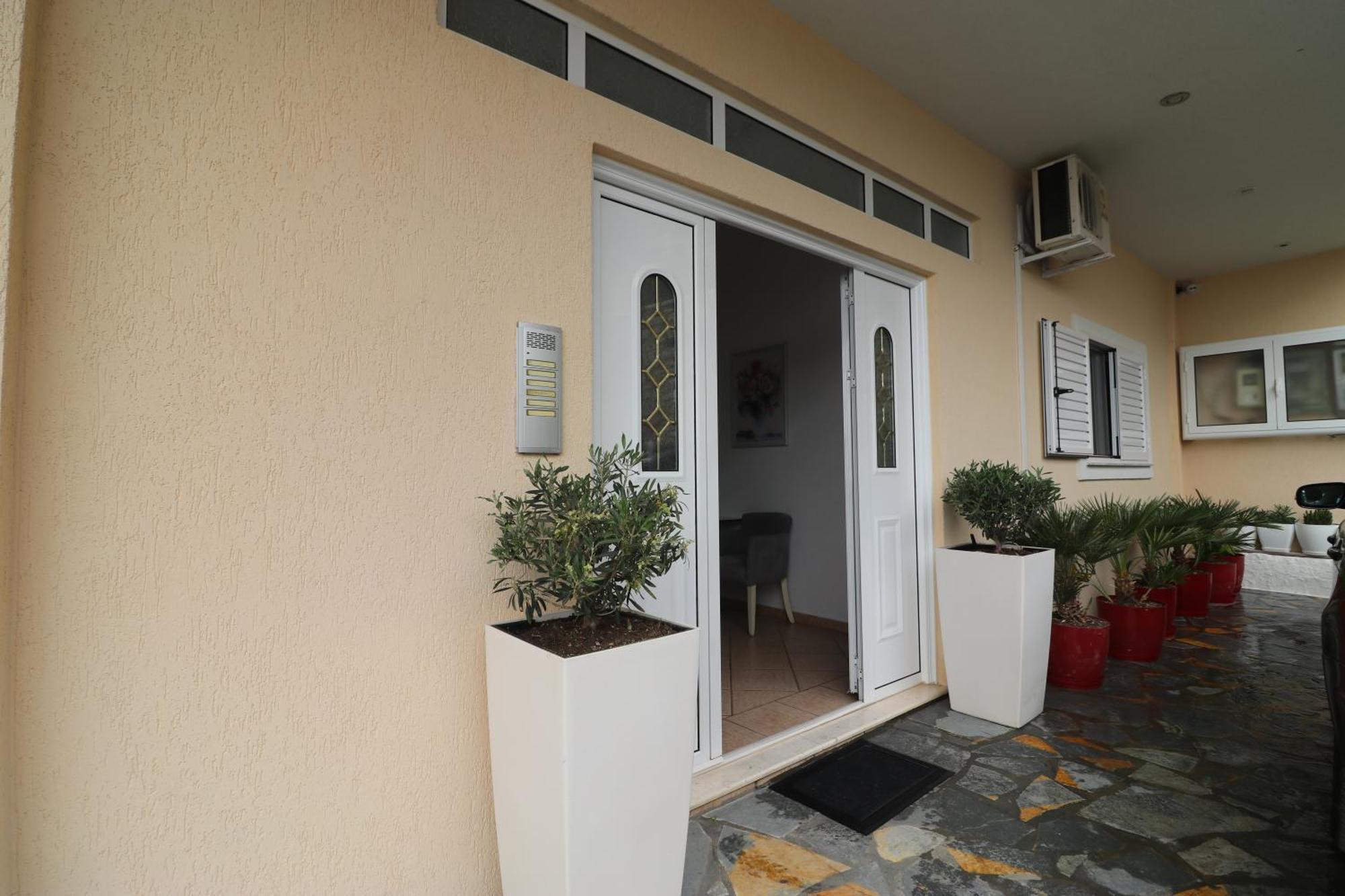 Lido Apartments Himare Kamer foto