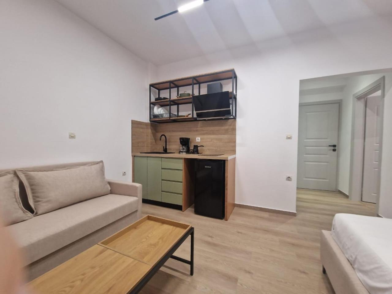 Lido Apartments Himare Buitenkant foto