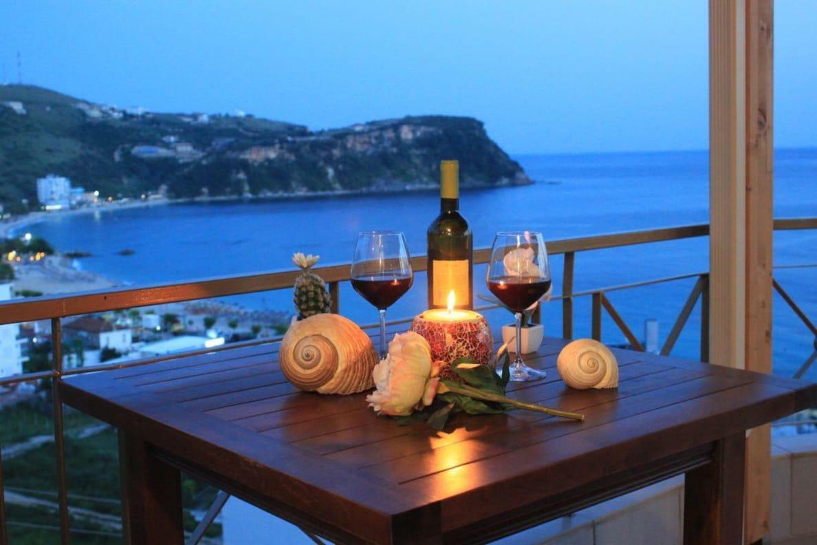 Lido Apartments Himare Buitenkant foto